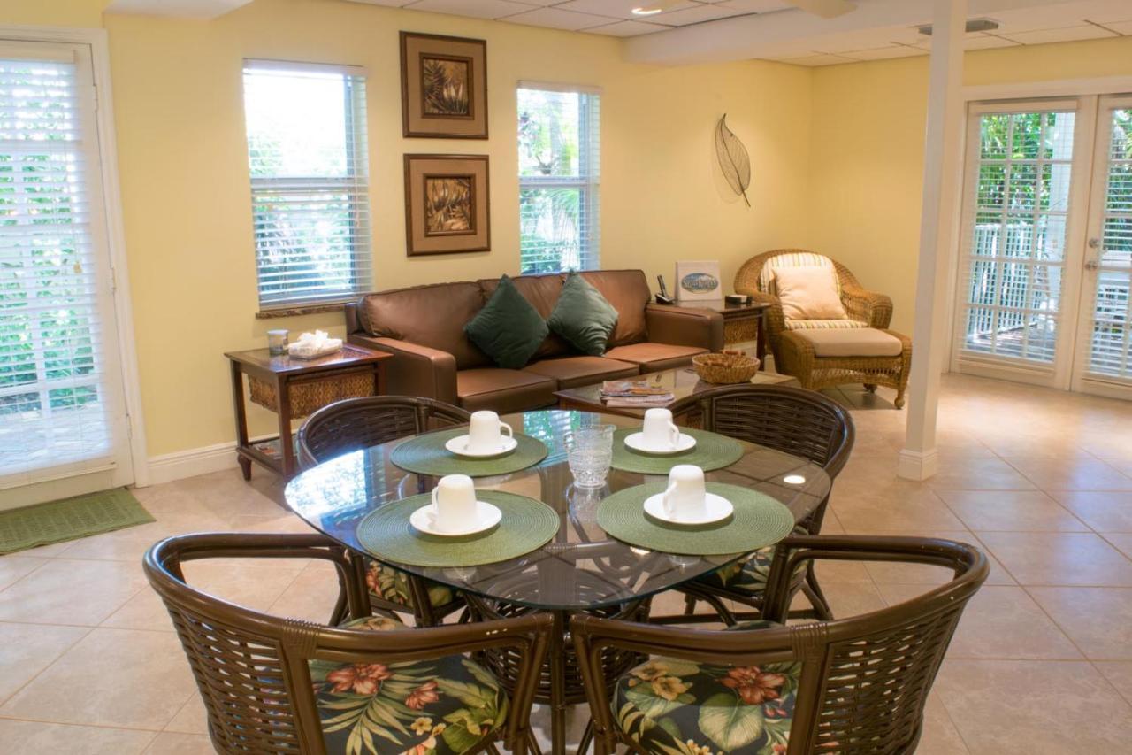 Siesta Palms By The Beach Siesta Key Exterior photo